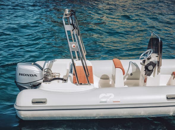 noleggio gommone 520 a ischia