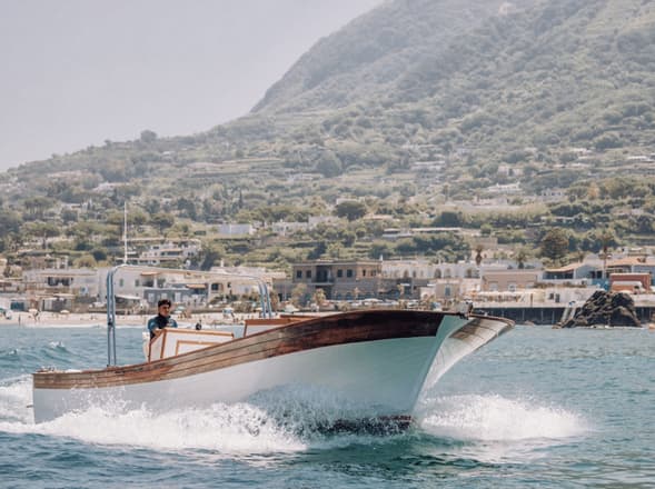 noleggio lancia andor a ischia
