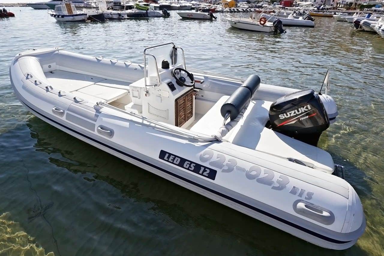 noleggio gommone